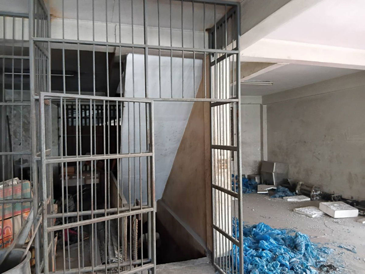 รูป ขายอาคารพาณิชย์ 3.5 ชั้น 2 คูหา พร้อม Warehouse 82 ตร.ว. เหมาะทำธุรกิจ/ โรงงาน GMP เขตสวนหลวง กรุงเทพ - รูปที่ 9/11