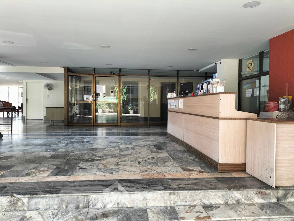picture 3-BR Condo at Country Complex Bangna near BTS Bang Na (ID 1501289) - 15/20
