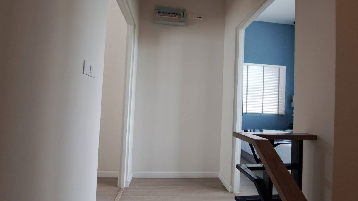 picture For sale: Model home, townhouse in front of clubhouse!!! Modern Loft style, Siri Place project, Pracha Uthit 90 - 8/11