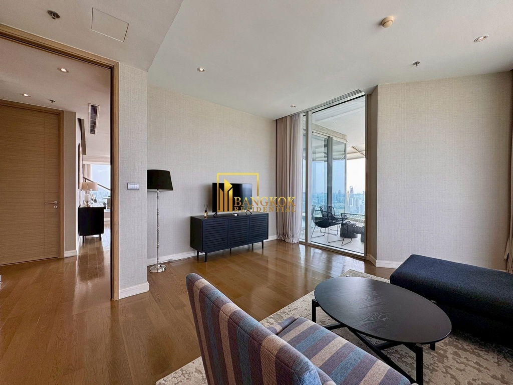 picture Luxurious 3 Bed Duplex Serviced Apartment in Ratchadamri - BR12994CD - 18/56