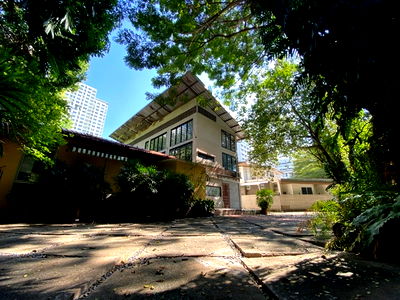 Houses for rent Phaya Thai : 🏠 House for Rent – Café or Restaurant | Prime Saphan Khwai–Pradiphat-Aree Area 