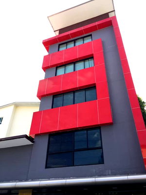 Office for sale Ratchadaphisek Road : For sale: Office building, Pracharat Bamphen 5, Huai Khwang, Bangkok, Price 21,500,000 baht, 5 floors,do