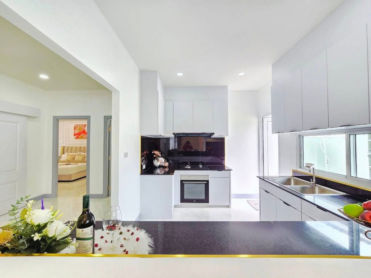 picture For sale Baan Suansuwatthana 12.9 million - 33/51