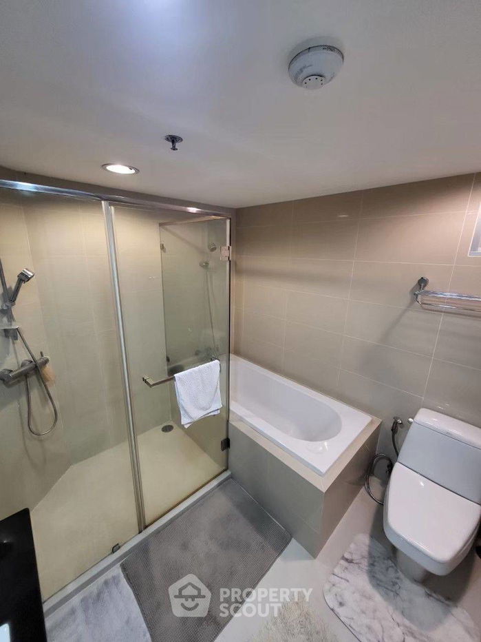 picture 2-BR Condo at Belle Grand Rama 9 near MRT Phra Ram 9 (ID 2184886) - 10/16