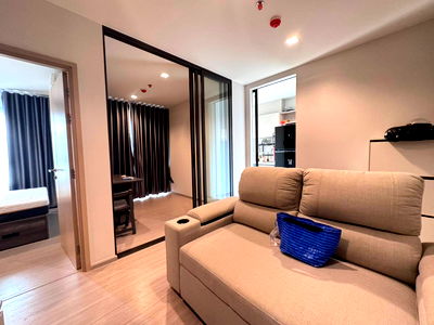 เช่าคอนโด ม.สยาม : ให้เช่า ไลฟ์ สาทร เซียร์รา ** ลดพิเศษ 10% ** มีเครื่องซักผ้า ** เฟอร์ครบ ห้องสวย รหัสทรัพย์ G024 ติดต่อ line id: nudlee