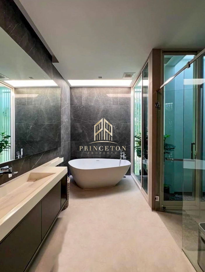 picture Luxury House For Sale VIVE Bangna in Modern Minimal Style, Near Mega Bangna. - 14/19
