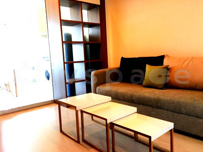 คอนโดให้เช่า : [L250721025] สำหรับเช่า Rhythm Sathorn - Narathiwas | 1 ห้องนอน | ขนาด 35 ตร.ม. | ราคาพิเศษ | พร้อมเข้าอยู่