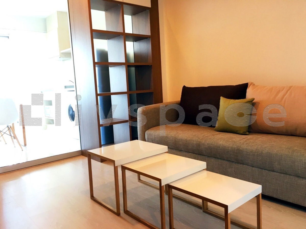 รูป [L250721025] สำหรับเช่า Rhythm Sathorn - Narathiwas | 1 ห้องนอน | ขนาด 35 ตร.ม. | ราคาพิเศษ | พร้อมเข้าอยู่ - รูปที่ 1/5