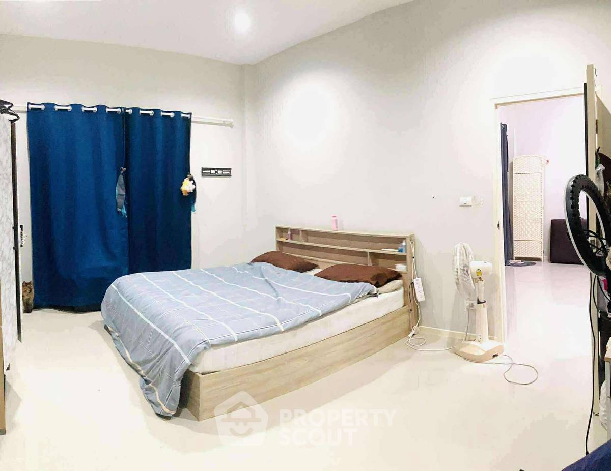 รูป ทาวน์เฮาท์ 2-ห้องนอน ใกล้ พัทยาตะวันออก (ID 2226119) - รูปที่ 4/12