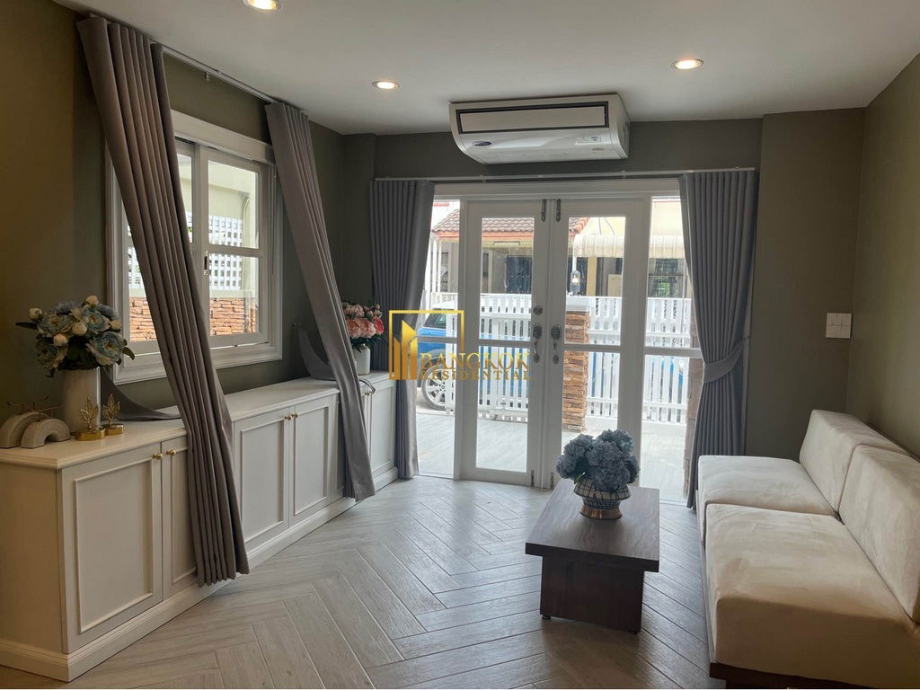 รูป Muu Baan Wattana | Cozy 3 Bed House For Rent in Rama 3 Area - BR28271SH - รูปที่ 2/14