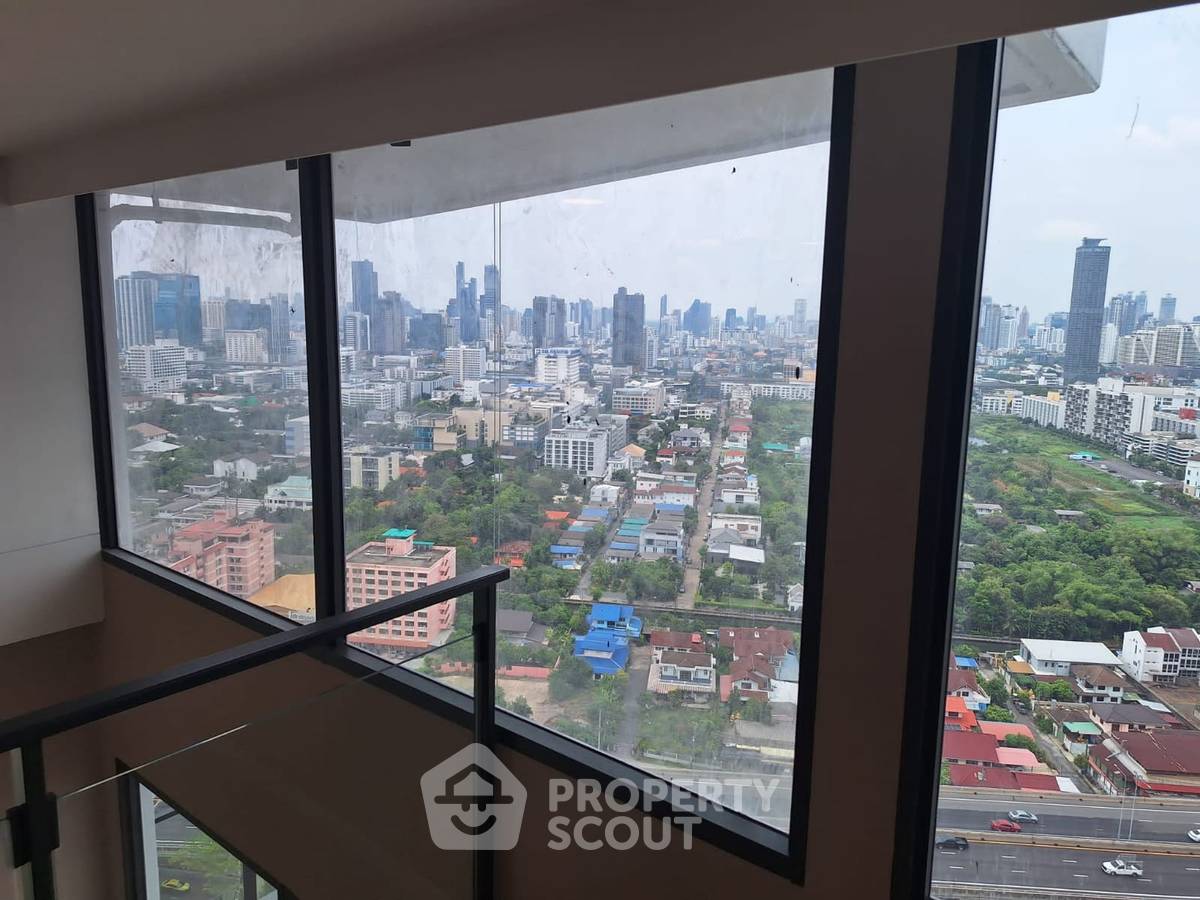 รูป คอนโด 2-ห้องนอน ที่ แลนด์มาร์ค แอทเอ็มอาร์ทีเอ สเตชั่น ใน บางกะปิ (ID 2099912) - รูปที่ 5/8