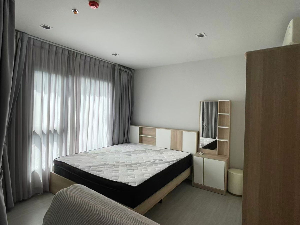 picture Life Asoke-Rama 9 URGENT SALE + FOR RENT - 10/21