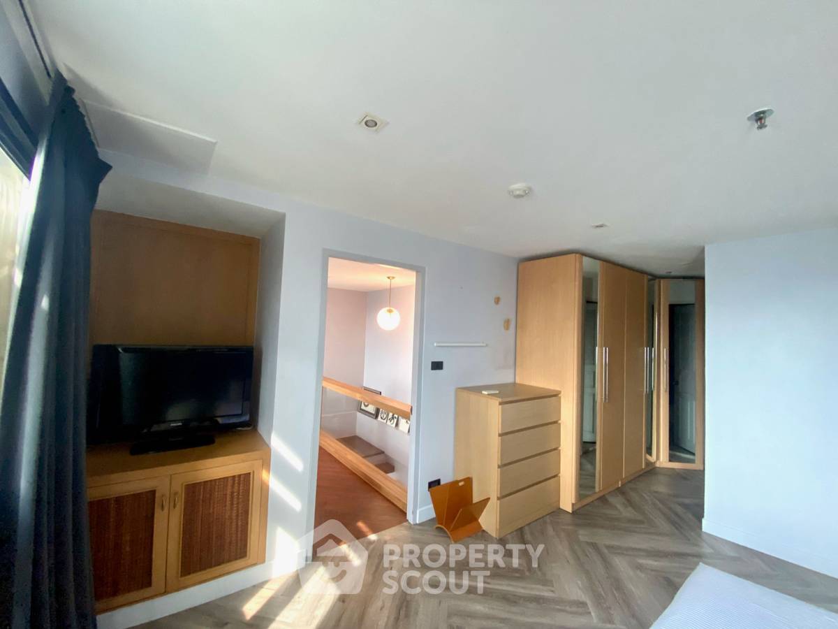 picture 2-BR Condo at Sukhumvit Suite near BTS Nana (ID 1346007) - 26/41