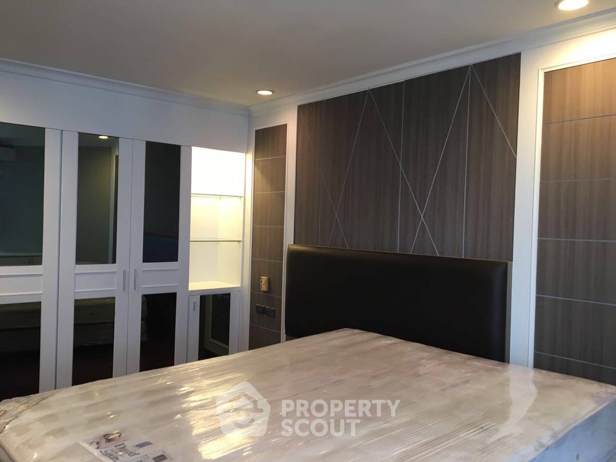 picture 3-BR Condo at President Park Condominium near MRT Queen Sirikit National Convention Centre (ID 514220) - 11/14