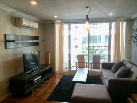 For rent Condo Bann Siri Sukhumvit 10 2 Beds (S15-8703)