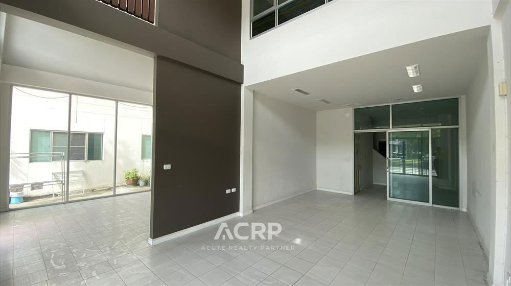picture Shophouse for sale, 2 booths, Town Plus Pracha Uthit, quality from Sansiri, good location - 9/20