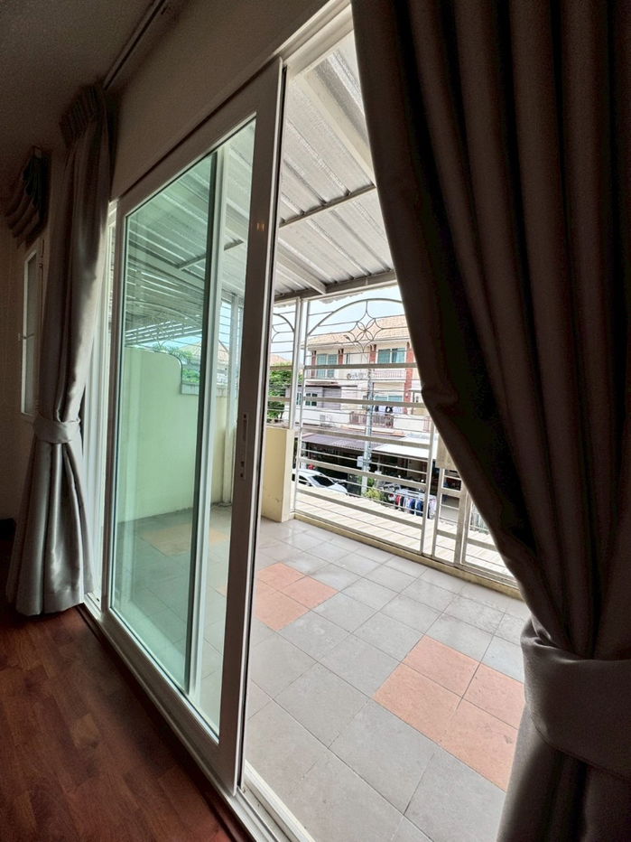 picture Urgent sale, Supalai Suan Luang Rama 9 Village, very new condition, only 4.1 million -668 - 5/13