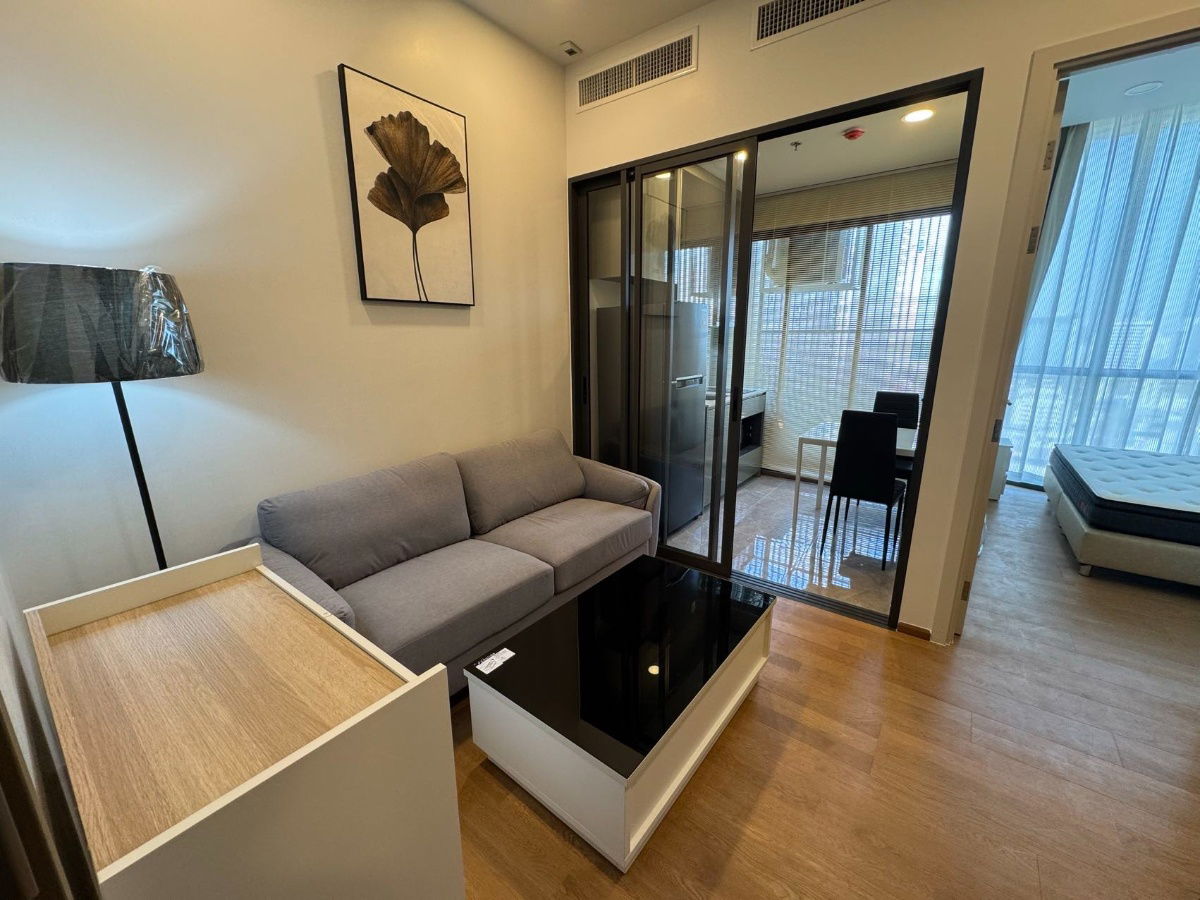picture Wish Signature II Midtown Siam   33sqm 15floor 1b1b  25000/month - 5/9