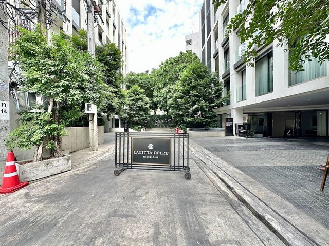 picture La Citta Delre - Gorgeous 3 Bedroom Duplex Condo in Thonglor - BR60487CD - 20/22