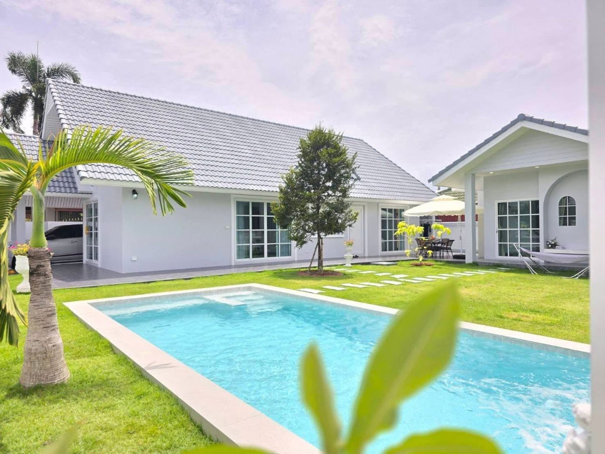 picture For sale Baan Suansuwatthana 12.9 million - 1/51
