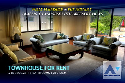Townhouses for rent Soi Ekamai (Sukhumvit 63) : 🔼🔽 AccomA 📩 Classic Townhouse with greenery views and warm wooden tones (AA32315)