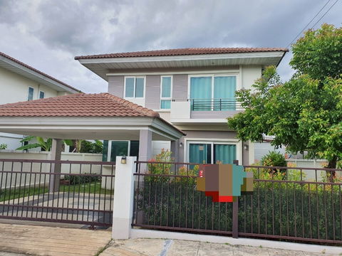 🛌3 ห้องนอน, 🛀2 ห้องน้ำ 🛋️1 ห้องนั่งเล่น, 🫕 1 ห้องครัว