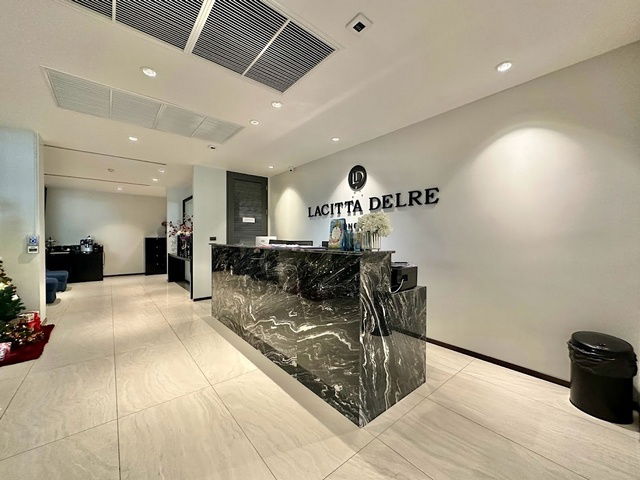 picture La Citta Delre - Gorgeous 3 Bedroom Duplex Condo in Thonglor - BR60487CD - 18/22