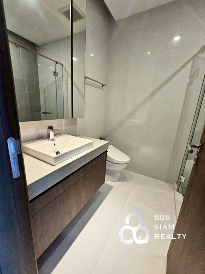 picture Sale Condo Q1 Sukhumvit BTS Na Na Type 3 bed, 3 bath - 12/12