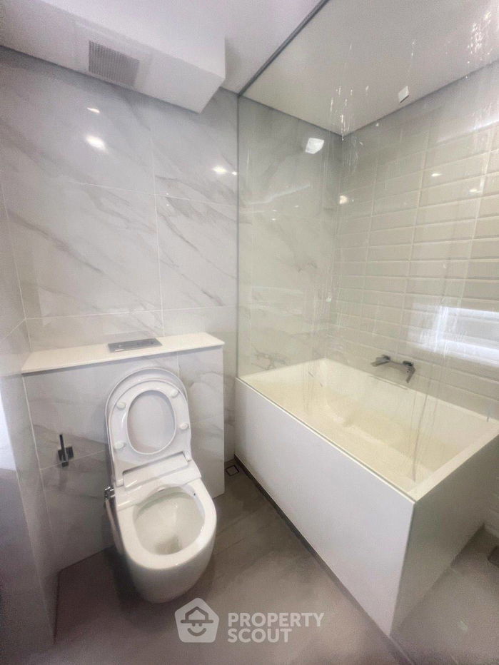 picture 1-BR Condo at Landmark @MRTA Station in Bang Kapi (ID 1728401) - 6/9