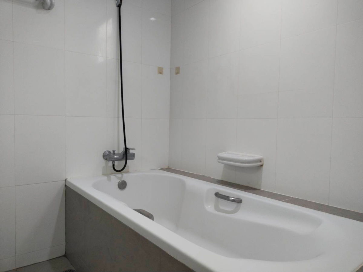 picture 🌇Spacious 3BR Condo in Prime Ekkamai – Taiping Tower Sukhumvit 63 - 3/16