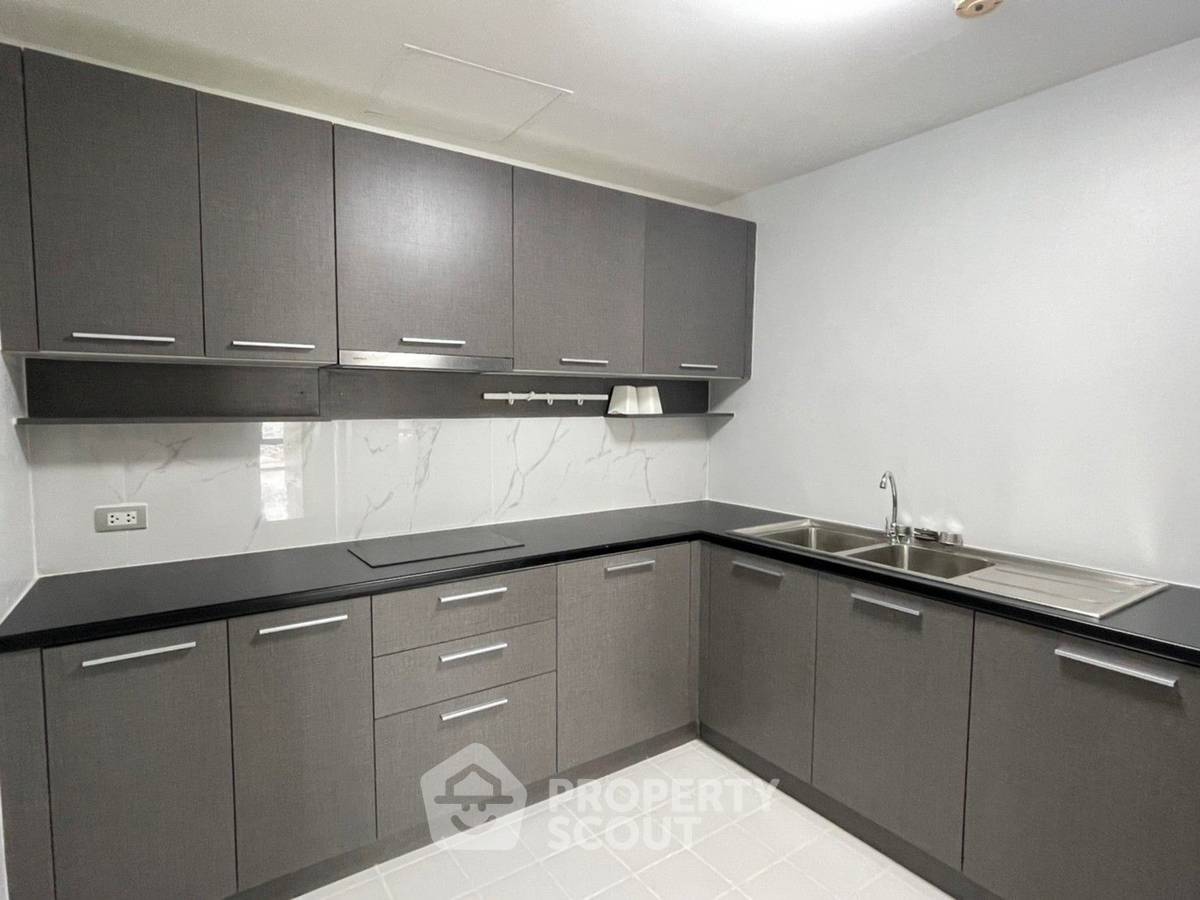 picture 2-BR Condo at Central City East Tower in Bang Na Nuea (ID 939368) - 3/14