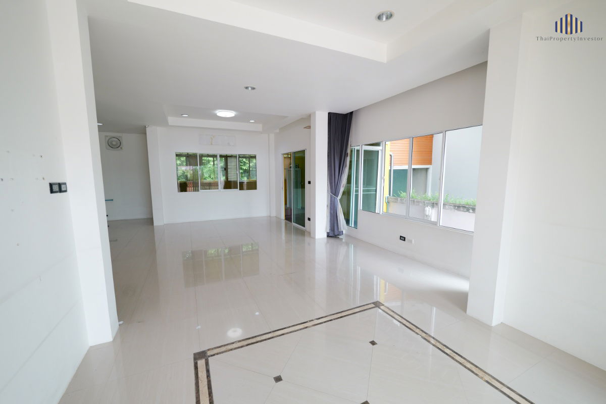 picture For Sale: Single Detached House, 73.4 sq.w. (293.6 sq.m.) in Laddaville 1-2 Village, located on Ban Kluai - Sai Noi Road, Phimonrat,  - 5/24