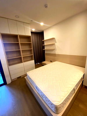 Condos for sale : Ashton Chula Silom【𝐒𝐄𝐋𝐋 & 𝐑𝐄𝐍𝐓】🔥Dark and classy tones with simple and cool in every corner of the room🔥  Contact Line ID: @hacondo