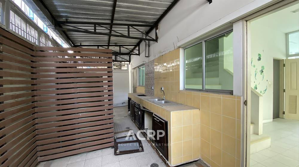 picture Shophouse for sale, 2 booths, Town Plus Pracha Uthit, quality from Sansiri, good location - 20/20