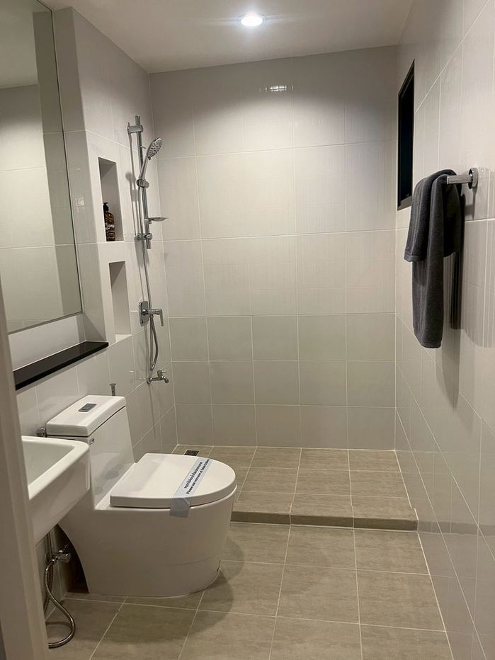 รูป บ้านตัวอย่าง ใกล้สนามบิน กระเป๋าใบเดียวพร้อมเข้าอยู่ พื้นที่ใช้สอยถึง 188 ตรม 4ห้องนอน - รูปที่ 4/13