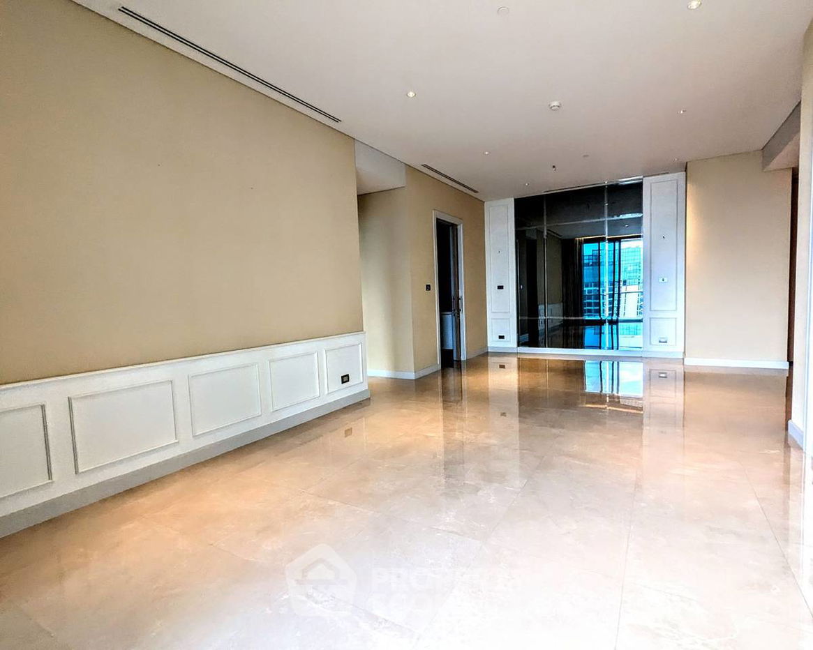 picture 3-BR Condo at Sindhorn Residence near BTS Ratchadamri (ID 1779156) - 2/9