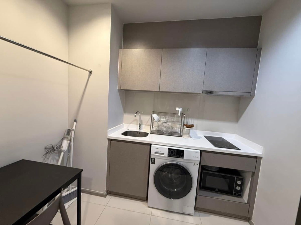 picture MN2828 Life Asoke Rama 9 Full Furnitured and electrical - 3/5