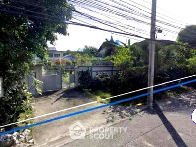 Land for sale BTS Phra Khanong : 1,352 m² Land for Sale close to Sukhumvit (ID 2225373)
