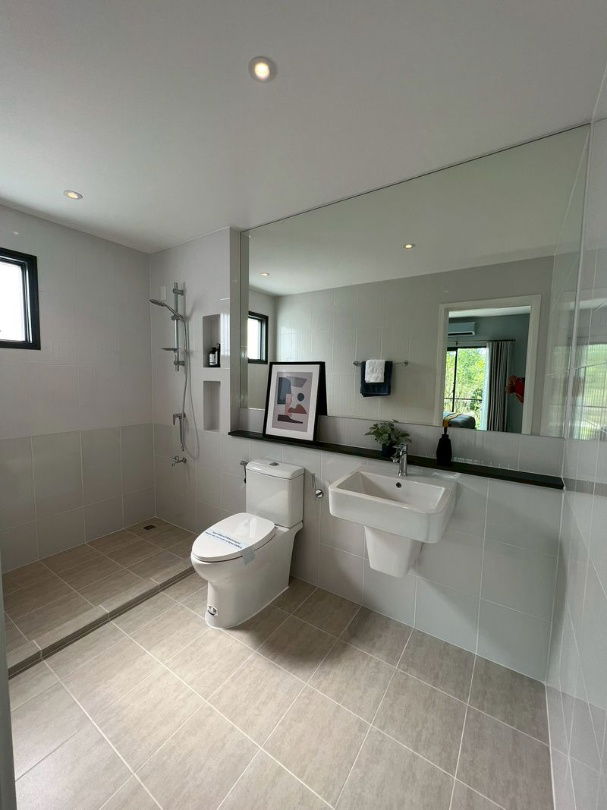 picture Single house near the airport, ready to move in, 280 sq m, 3 parking spaces - 17/21