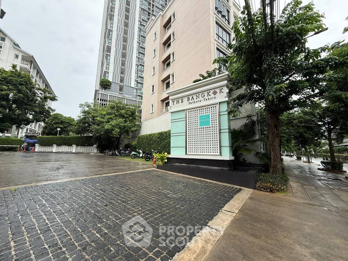 picture 1-BR Condo at The Bangkok Sathorn-Taksin near BTS Krung Thon Buri (ID 2226594) - 10/10