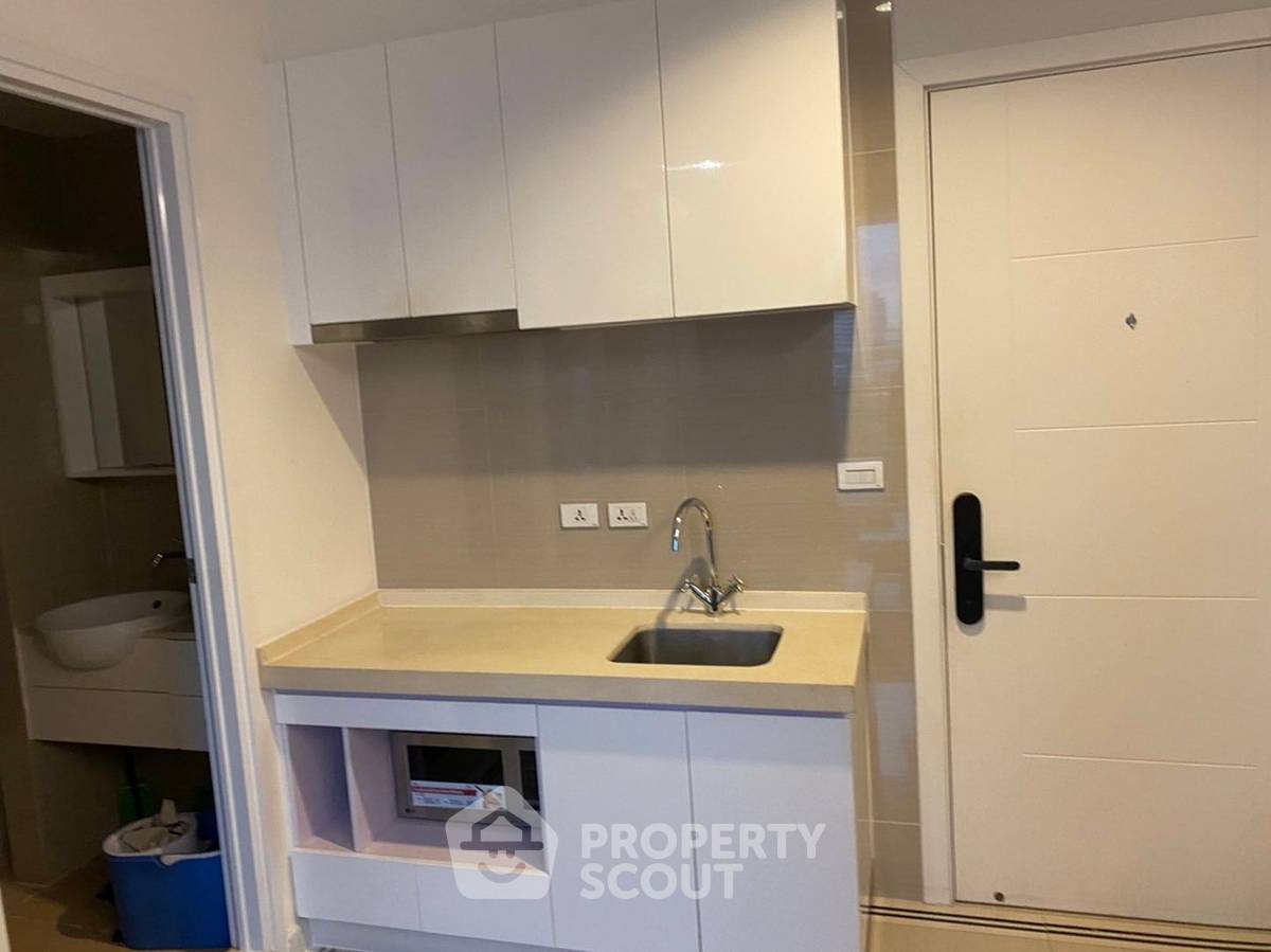picture 1-BR Condo at T.c. Green Rama 9 near MRT Phra Ram 9 (ID 894492) - 4/6