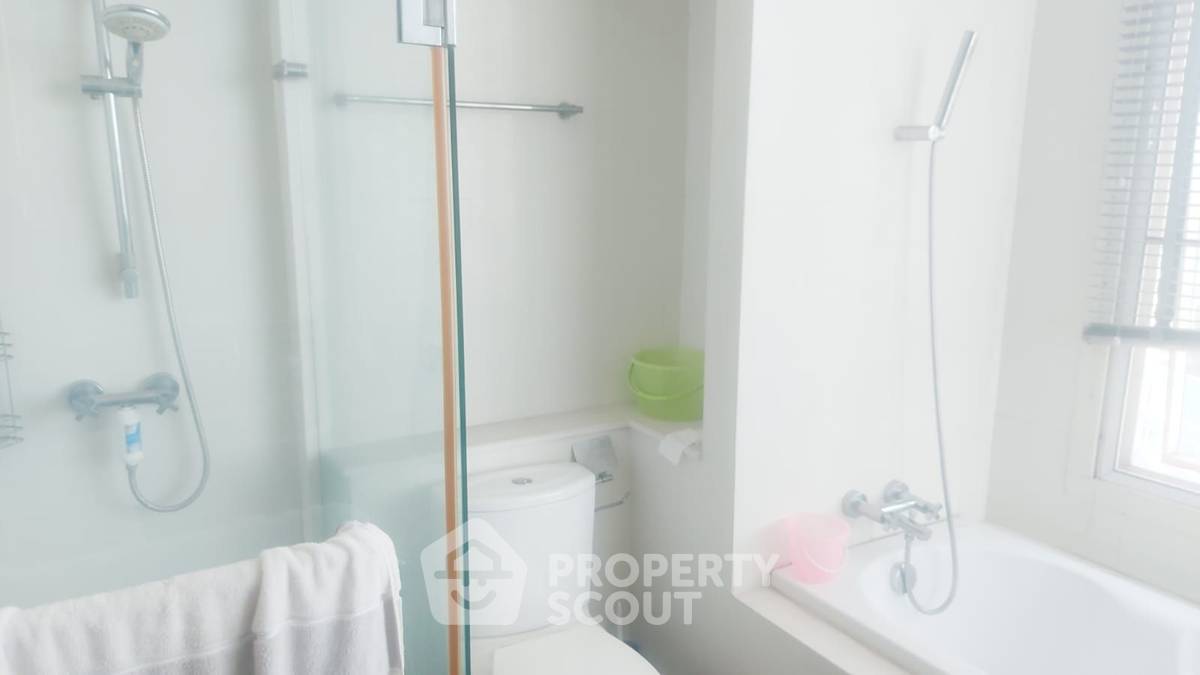 picture 3-BR Condo at Watermark Chaophraya near BTS Krung Thon Buri (ID 2035835) - 14/17