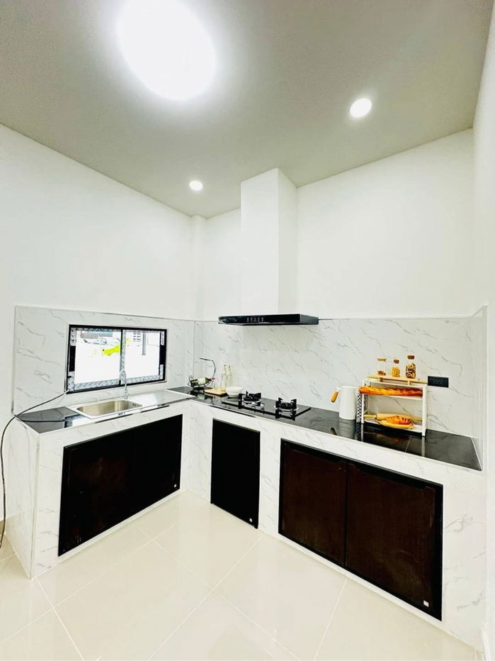 picture Newly built single-storey townhouse, corner unit - 11/19