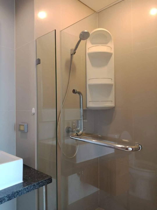 picture 🥳[Rent-RAR2408-1547] Villa Sathorn. Fl.21st*BTS View *Washing machine *Near BTS Krung Thon Buri💚Line id: @thefirstagent** - 5/7