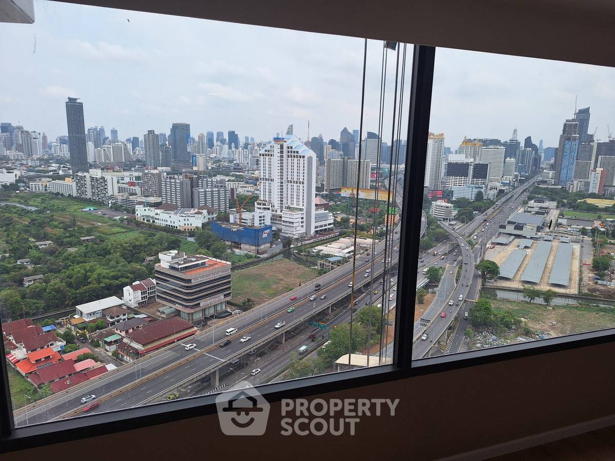 รูป คอนโด 2-ห้องนอน ที่ แลนด์มาร์ค แอทเอ็มอาร์ทีเอ สเตชั่น ใน บางกะปิ (ID 2099912) - รูปที่ 7/8