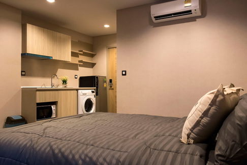 🌿 S323 [For sale] Tropicana condo @Erawan 💰 Selling for only 1.75 million baht 🚆 Near BTS Erawan