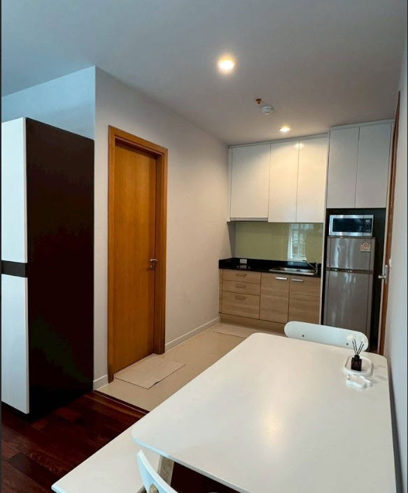 picture (A0012) Sale at Loss Circle Condominium - 2/6