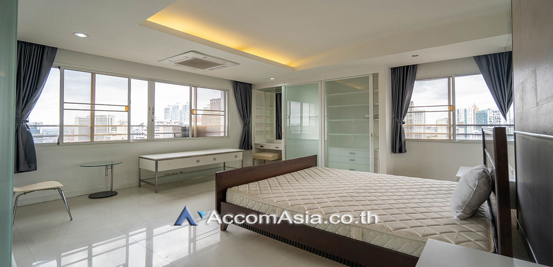 รูป 🔼🔽 AccomA 📩 Modern condominium with open space and wood finishes (AA26581) - รูปที่ 9/17