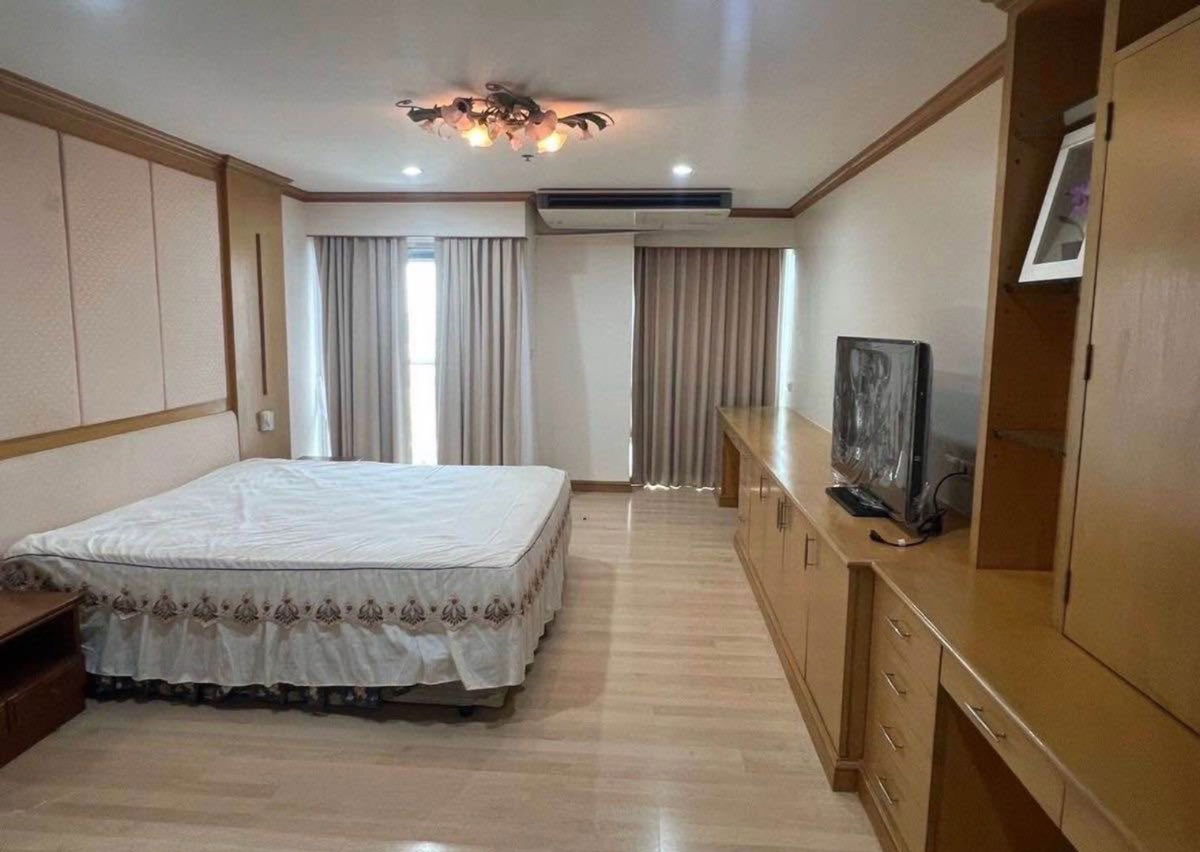 picture  Silom                       Suite  - 9/15