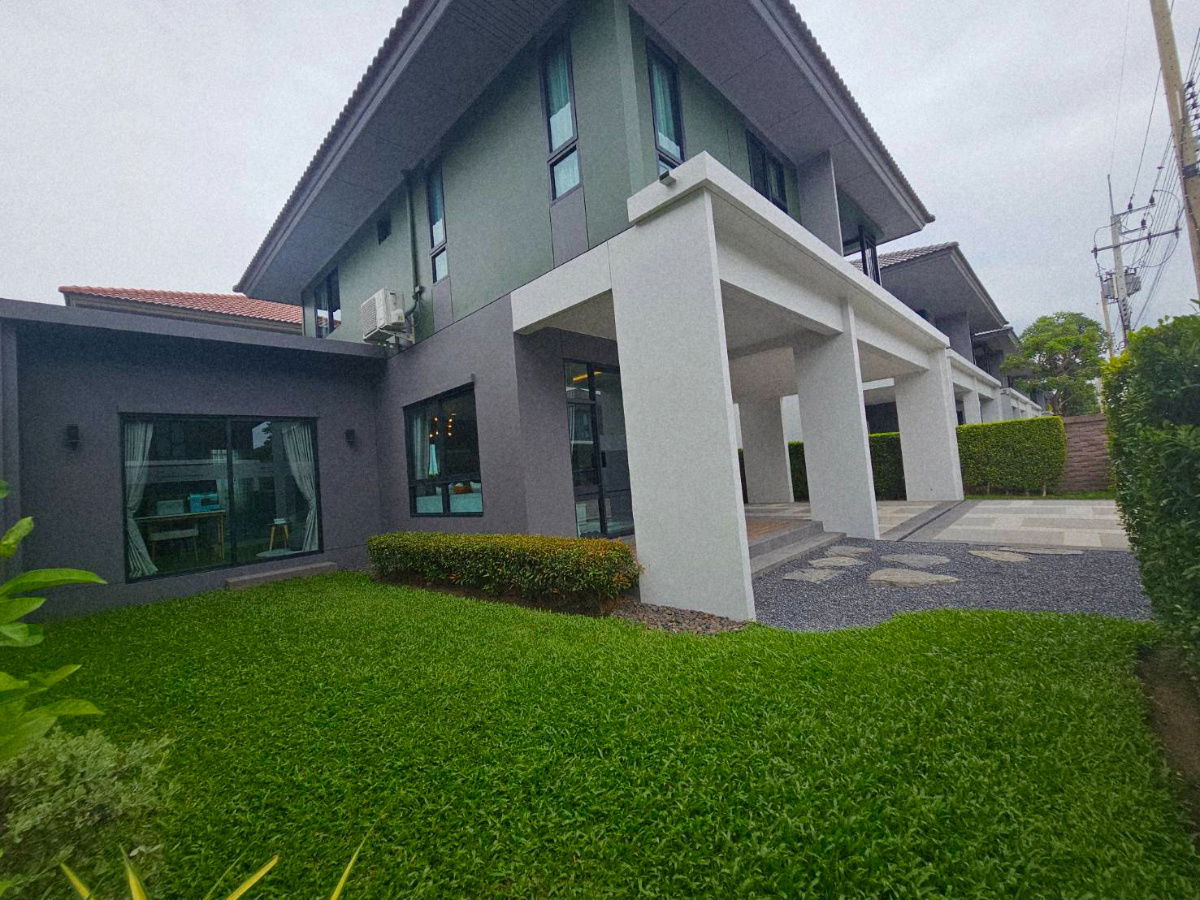 รูป บ้านใหญ่ 4 นอนพร้อมเฟอร์หิ้วกระเป๋าเข้าอยู่ได้เลย เศรษฐสิริวงแหวนลำลูกกา ติดถนนลำลูกกา ใกล้ทางด่วน - รูปที่ 3/14